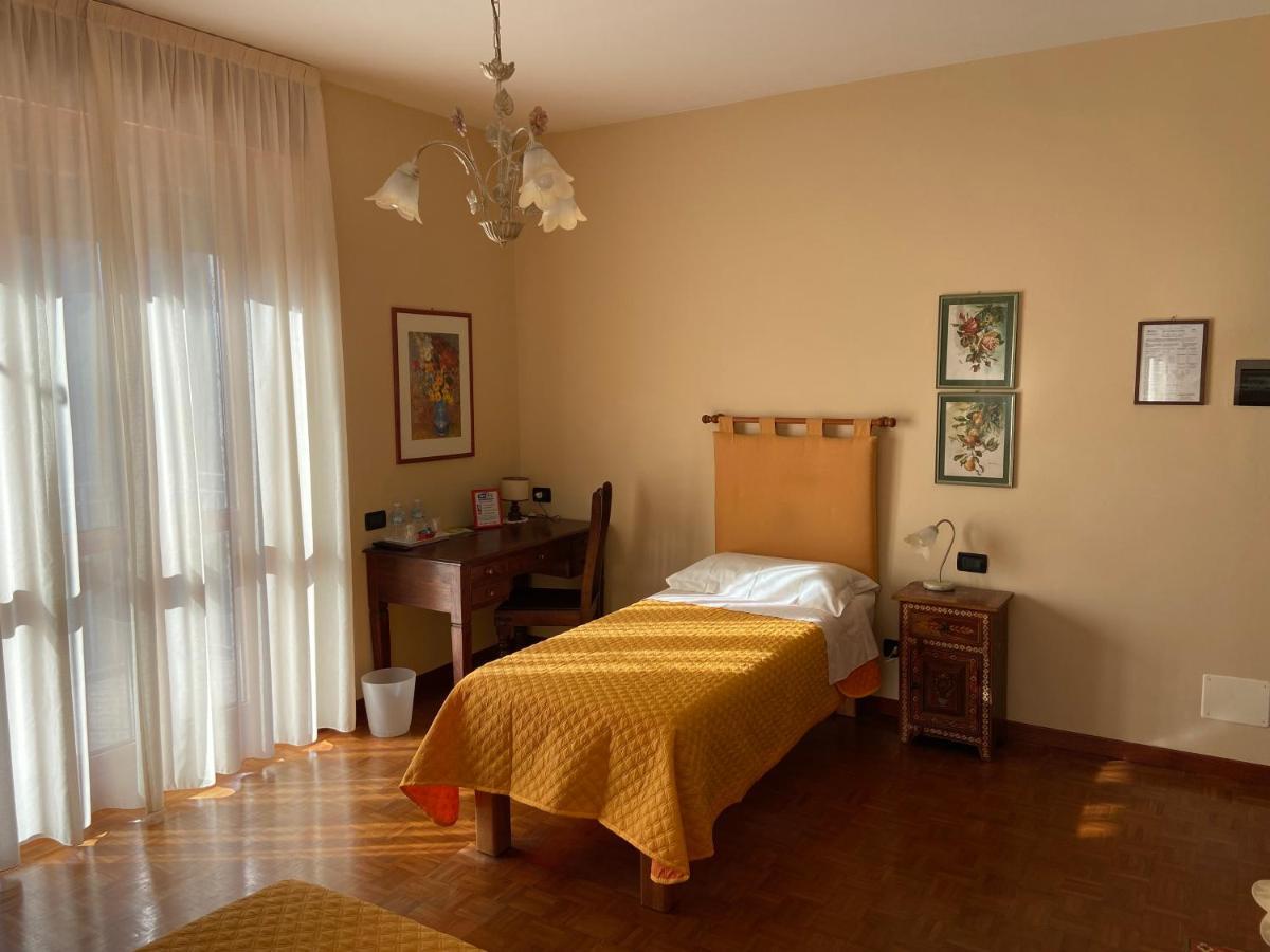 La Via Del Sole Bed & Breakfast Susa Dış mekan fotoğraf